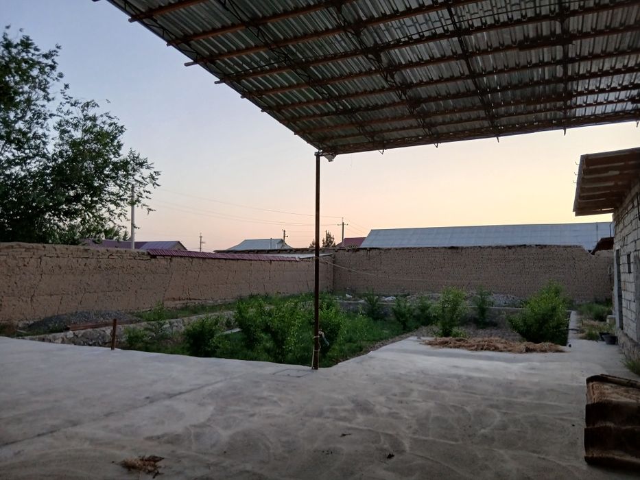 Narpay 7-bulim uy sotiladi