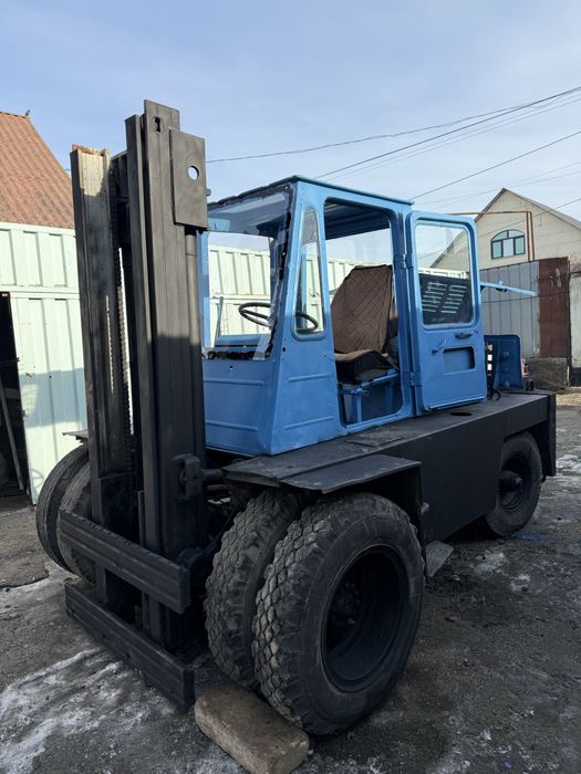 вилочный погрузчик