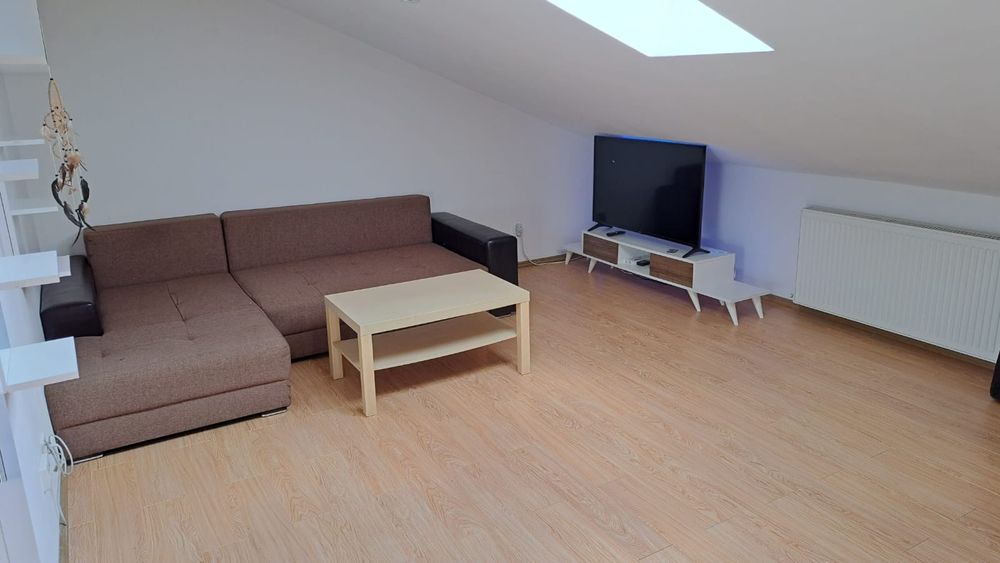 Garsoniera mansarda dobroiesti