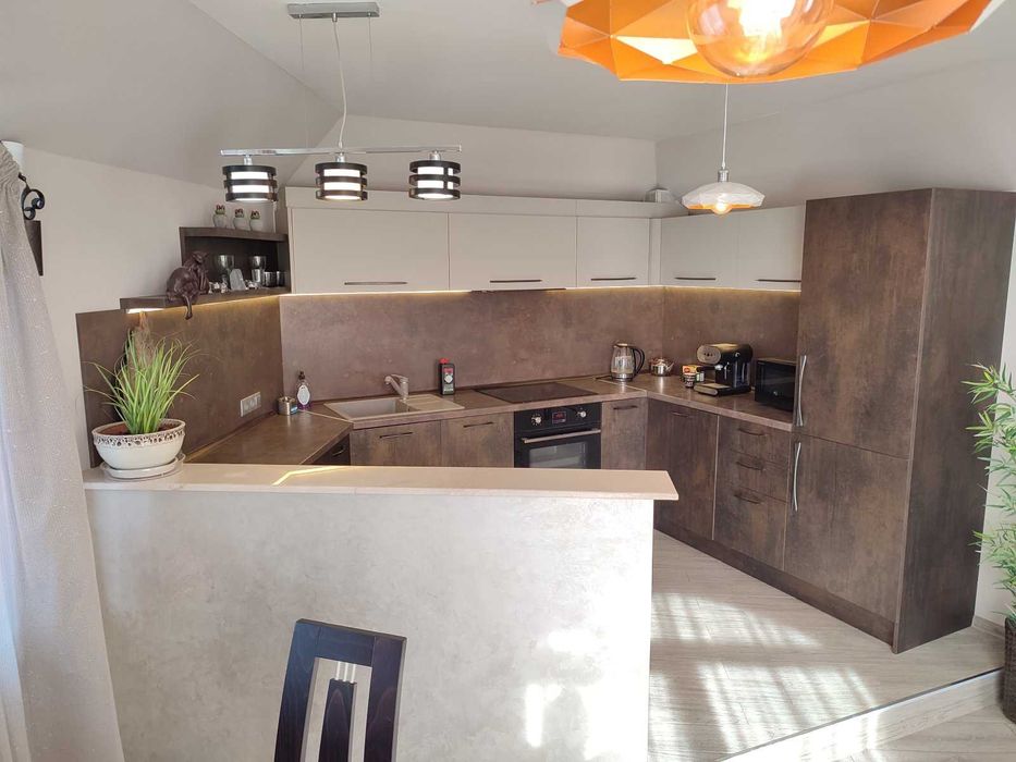 За първи път под наем! В нова сграда с асансьор!