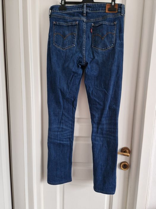 Blugi Levi s 714  de vanzare