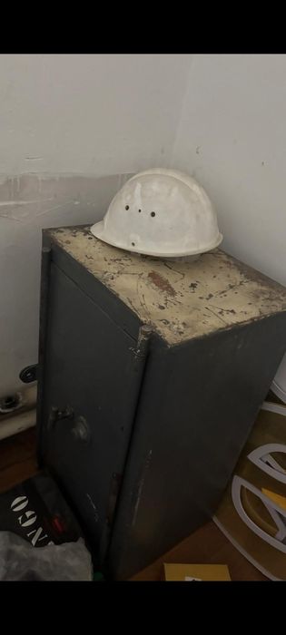 Сейф продается 3 шт