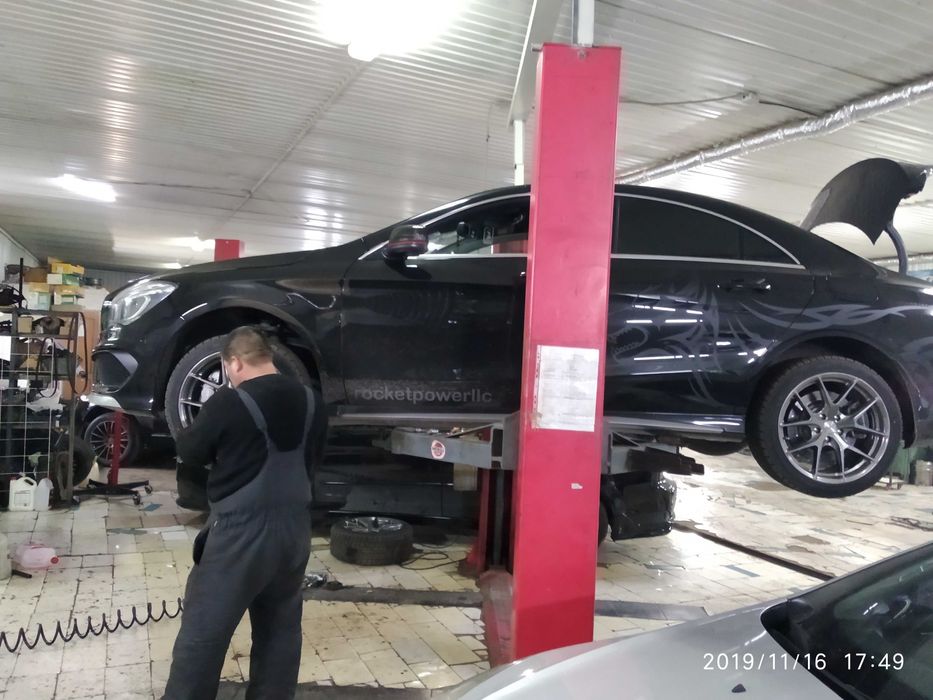 Замена тормозных дисков и колодок