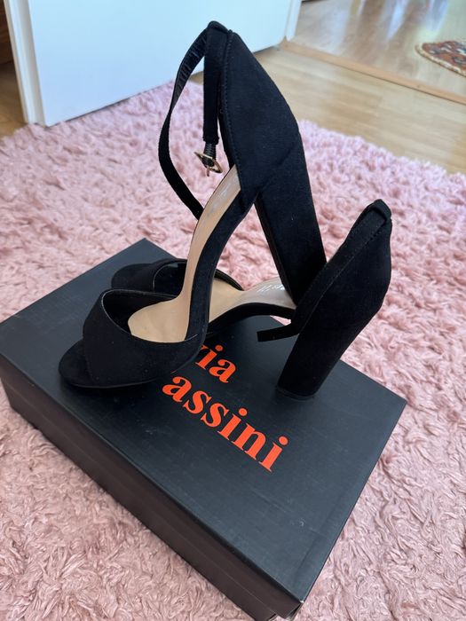 Sandale negre superbe