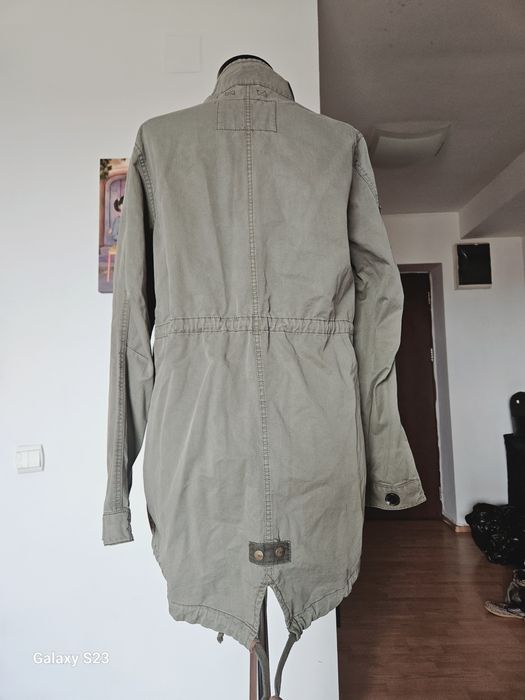 Geaca Bershka  S.30  lei