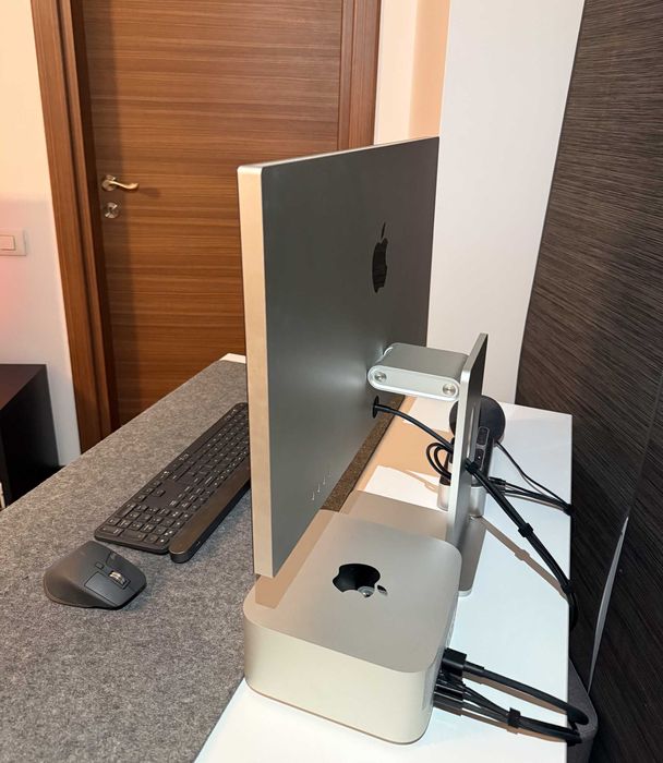 Apple Studio Display 5K 27" Nano-Texture + Suport reglabil pe inaltime