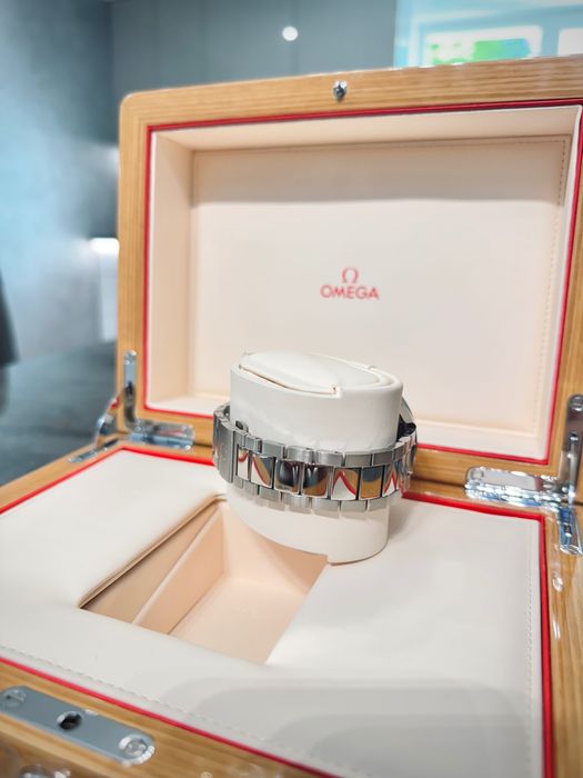 Omega Speedmaster 57 - GIULIAN Sofia