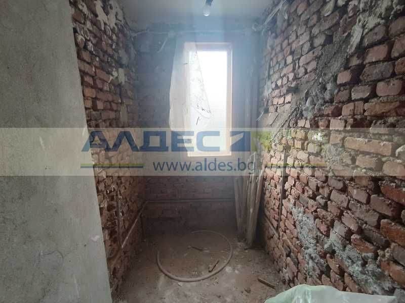 Продава се Къща в с. Драгушиново, Област София-област - 530 кв.м за 429 €/кв.м - Снимка #12