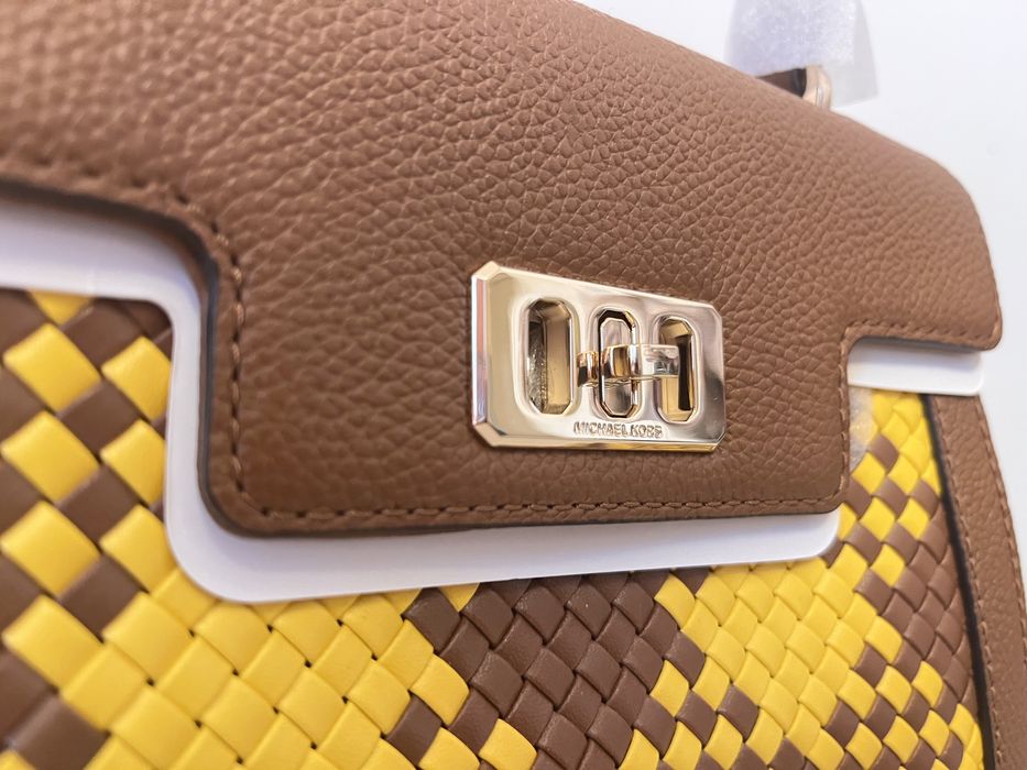 Нова кожена чанта Michael Kors