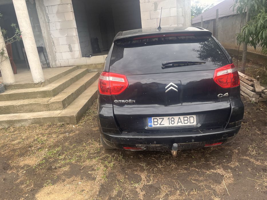 Citroen C4 2500€