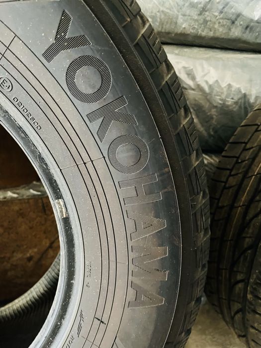 Продам зимние шины Yokohama 265/65 R17