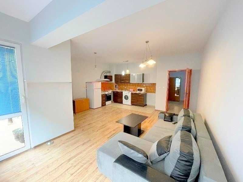 Дава се под наем Тристаен апартамент в София, Банишора - 120 кв.м за 600 € - Снимка #2