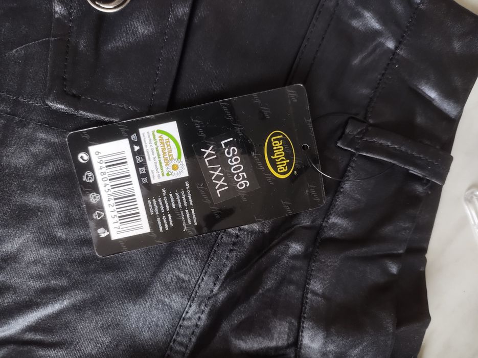 Pantaloni scurți damă