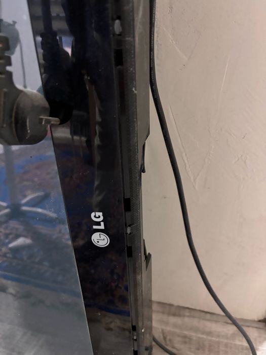 Продам телевизор