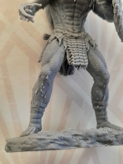 Фигурка-Feral Predator