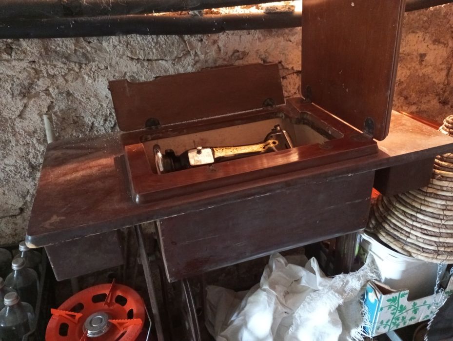 Шевна машина, антика