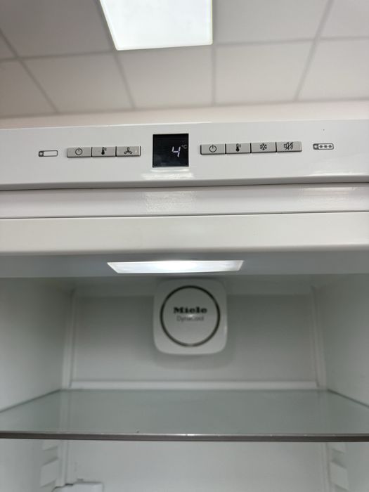 Хладилник и Фризер MIELE A++