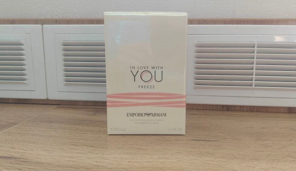 Духи Emporio Armani in love with you freeze. Духи Giorgio Armani