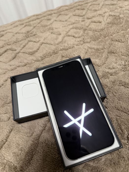 Iphone 12 si samsung s20