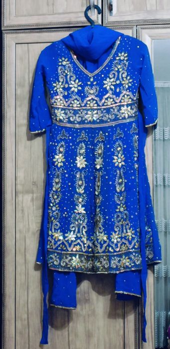 Продаётся платья