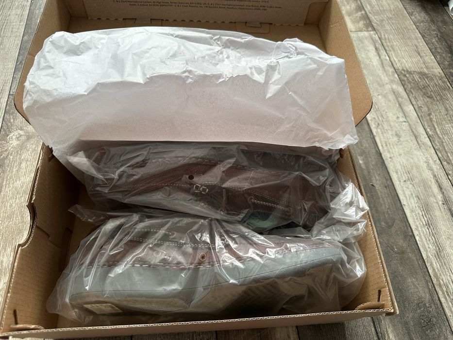 Летни обувки Clarks - чисто нови