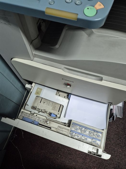 Imprimantă Canon IR2025i