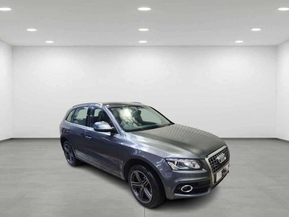 Dezmembrari dezmembrez Audi Q5 (8RB) 2.0 TFSI cod motor CNCD