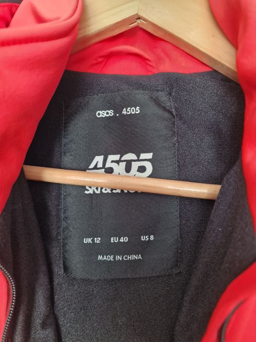 Страхотен ски гащеризон ASOS размер 40