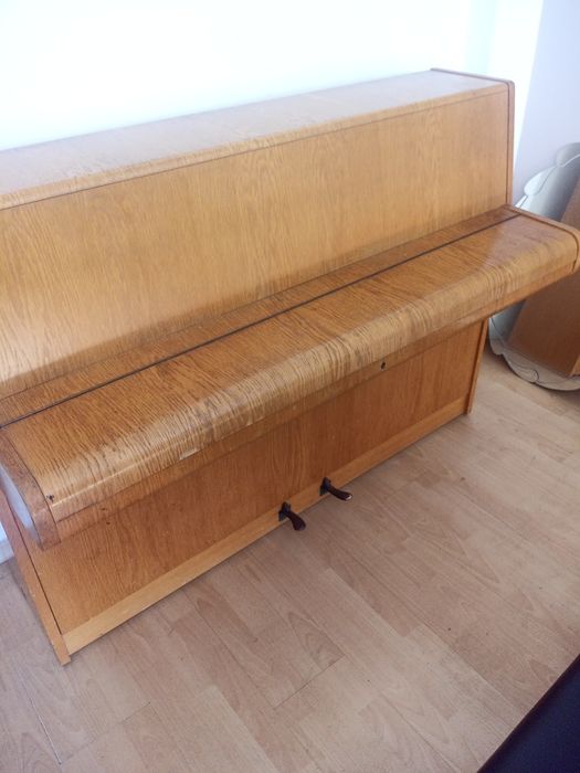 Немско пиано GEYER