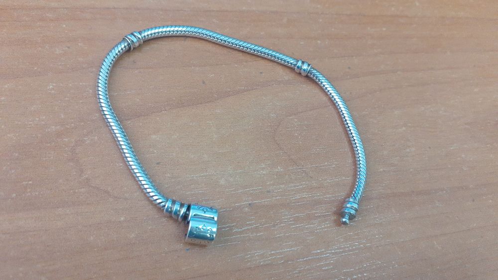 Продается браслет Пандора