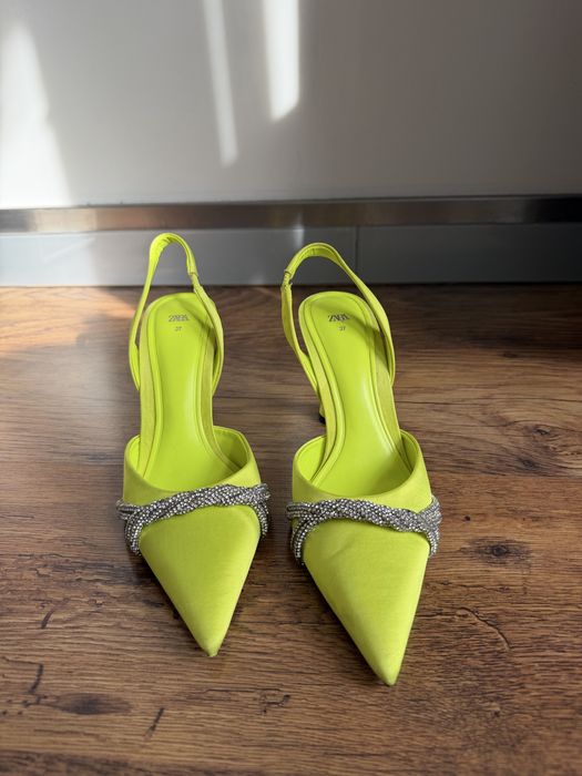 Zara официални обувки