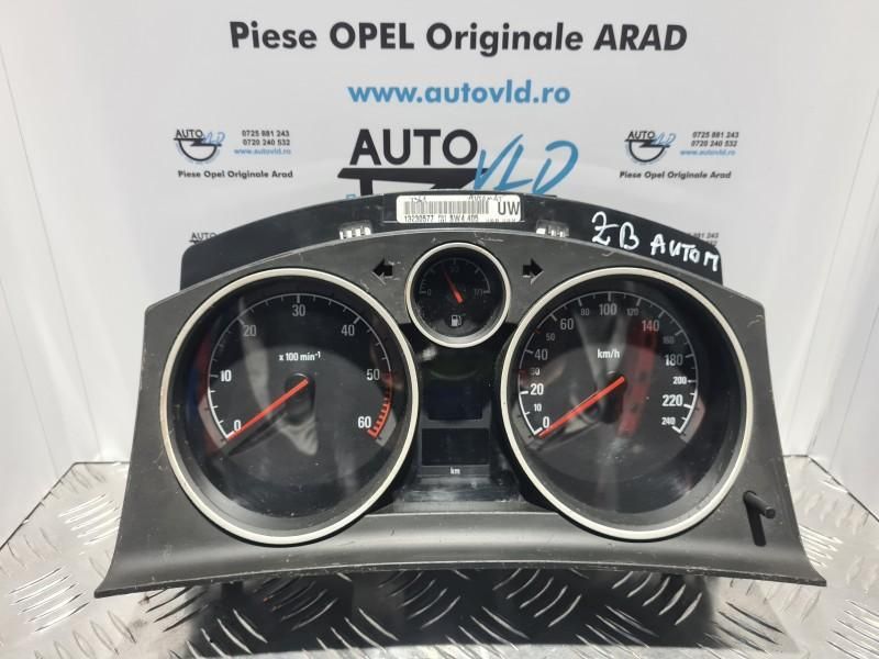 Ceas ceasuri bord diesel Opel Zafira B Facelift 1.9 CDTI AUTOMAT
