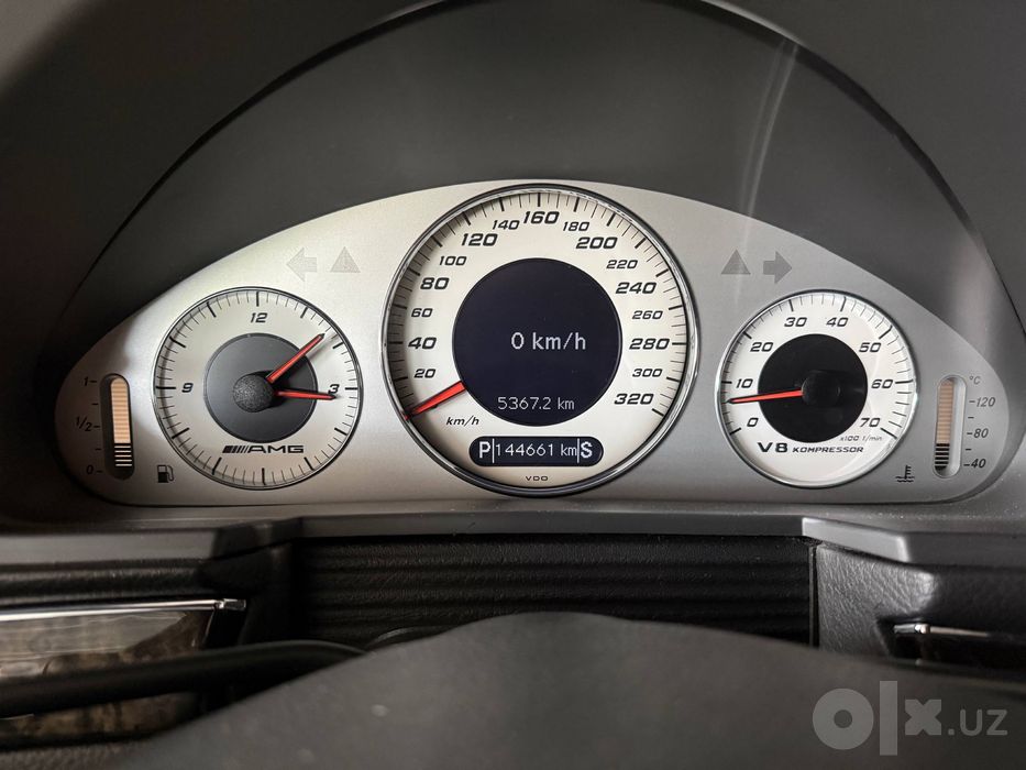 Mercedes-Benz E55 AMG W211 sotiladi