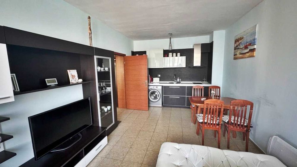 Продава се Двустаен апартамент в к.к. Слънчев бряг - 57 кв.м за 1351 €/кв.м - Снимка #6