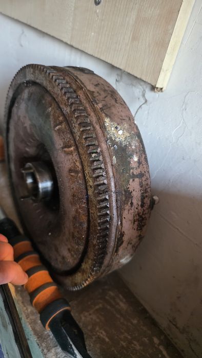 Гидротрасформатор (бубликом)