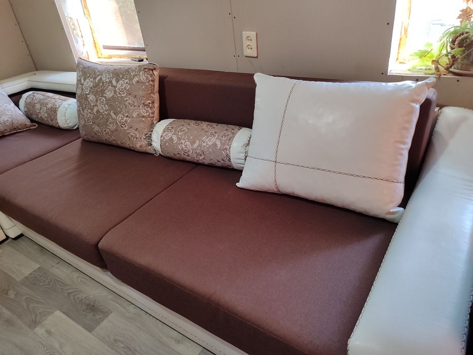 Продам диван в хорошем состоянии