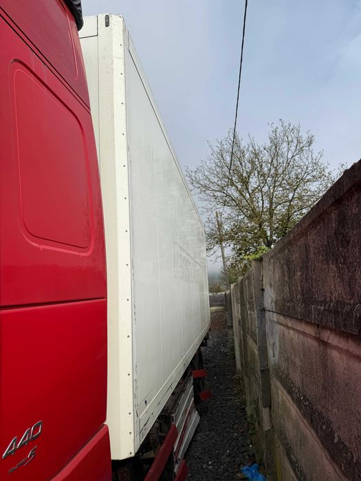 Dubă izoterma foarte bine izolată !!!