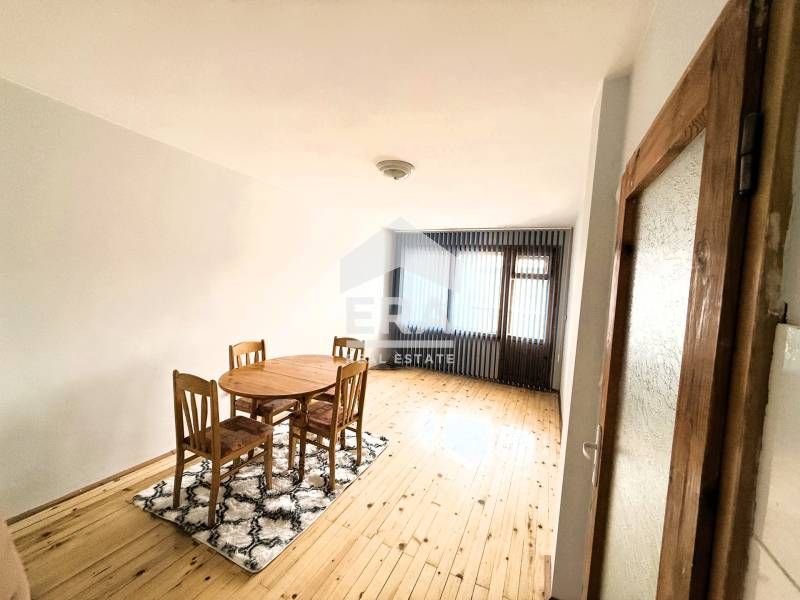 Продава се Тристаен апартамент в Благоевград, Широк център - 82 кв.м за 1011 €/кв.м - Снимка #1