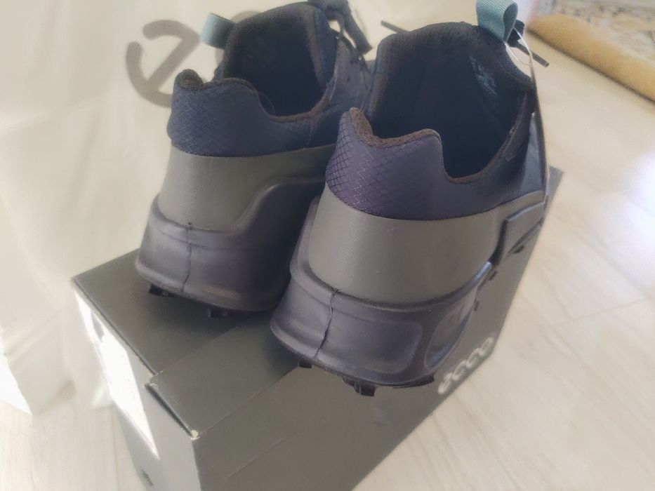 Кро-ссовки ECCO Biom 2.1X Country M.