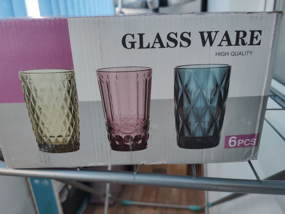 Стеклянные стаканы