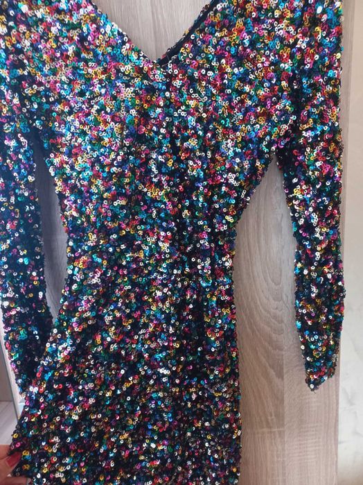 Рокля с пайети официална-парти рокли