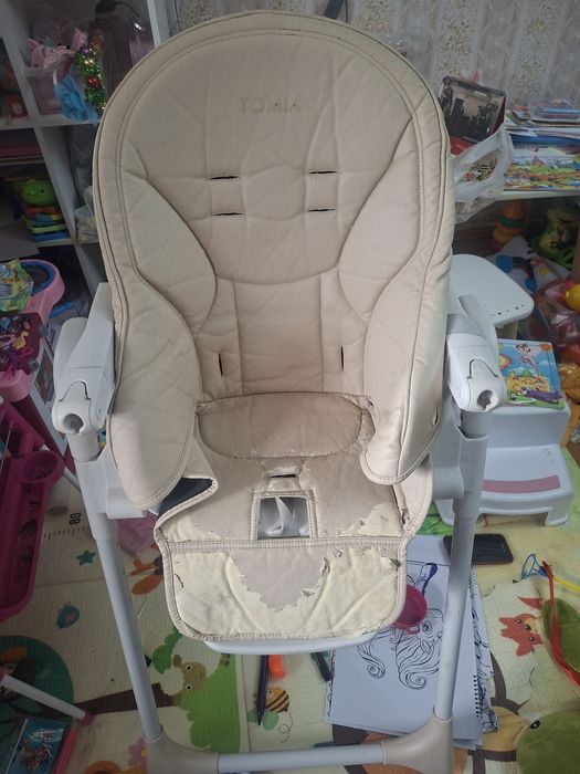 Продам стульчик для кормления TOMIX