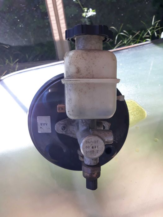 De vinzare pompa servo