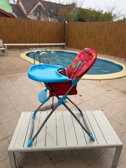Scaun pentru servit masa bebe