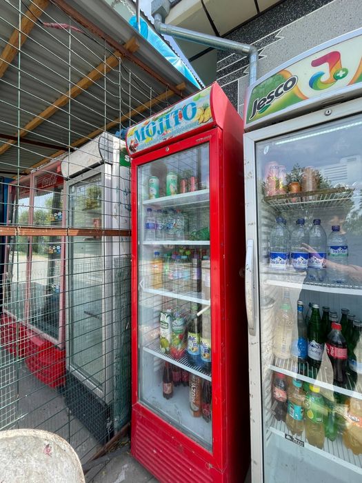 Shivaki vitrina xaladelnik