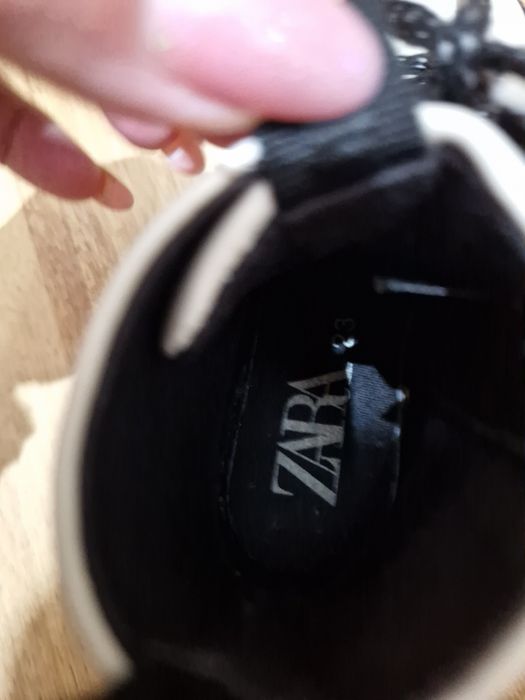 Ghete ZARA masura 23