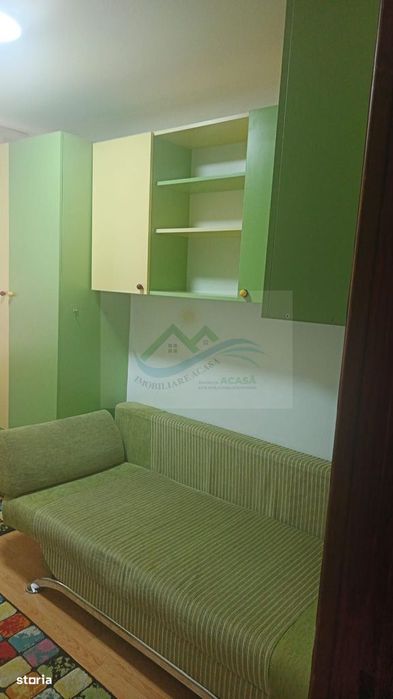 Apartament 3 camere de vânzare .