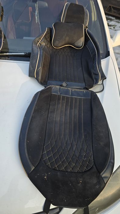 Чехол на авто хорошим состояние