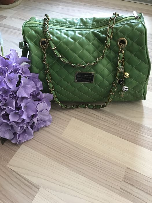 Страхотна дамска чанта