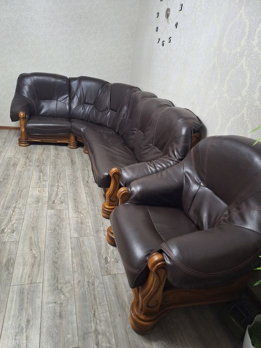 Диван угловой плюс кресло